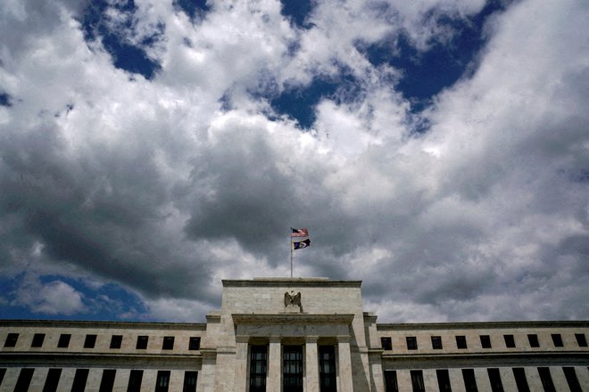 Poslopje  Federal Reserve v prestolnici Washington. Foto Kevin Lamarque/Reuters