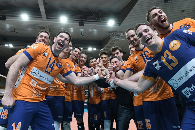 Pri slovenskem odbojkarskem pvaku ACH Volley so se po razkritju dopinga takoj razšli z Danijelom Koncilijo. FOTO: ACH Volley