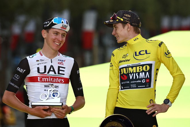 Tadej Pogačar in Jonas Vingegaard nista tekmeca le na Touru, borita se tudi za vrh UCI lestvice. FOTO: Anne-Christine Poujoulat/AFP