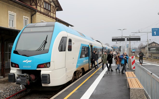 Ministrska deklaracija poziva komisijo, naj v novo zakonodajo vključi železniški promet kot hrbtenico evropske mobilnosti. FOTO: Blaž Samec/Delo