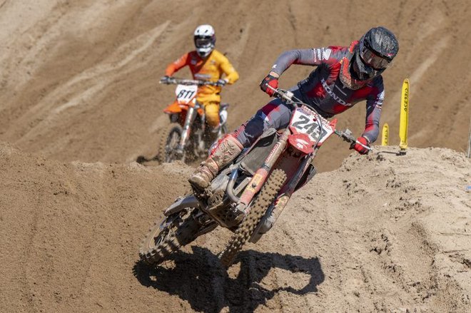 Tim Gajser je tudi na sardinijski mivki zasedel drugo mesto. FOTO: Honda Racing