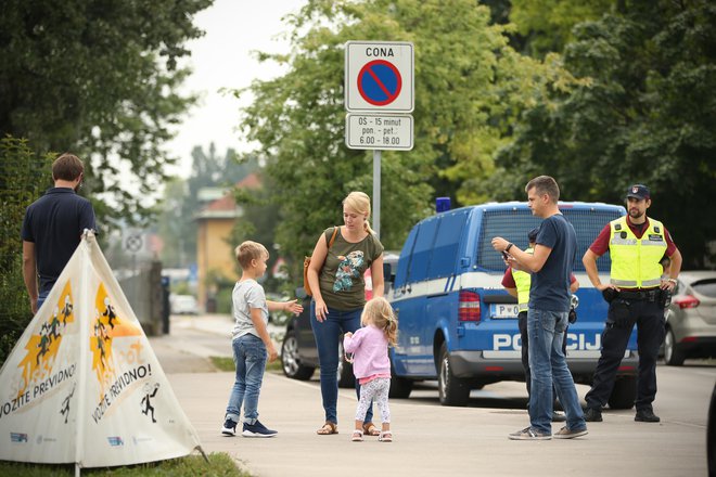 S starši v šolo. FOTO: Jure Eržen/Delo