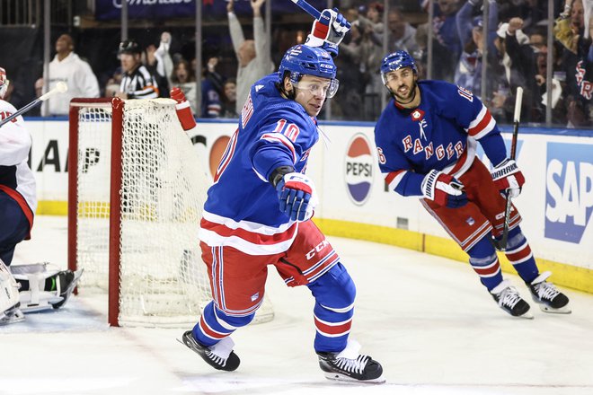 New York Rangers je končnico v NHL začel z zmago proti Washingtonu, Artemi Panarin je bil strelec enega od šptirih golov. FOTO: Wendell Cruz/Reuters