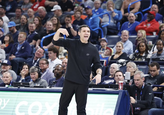 Mark Daigneault je v prvem delu lige NBA Oklahomo popeljal do 57 zmag in bil nagrajen s prestižnim nazivom trenerja leta. FOTO: Alonzo Adams/Usa Today Sports Via Reuters Con