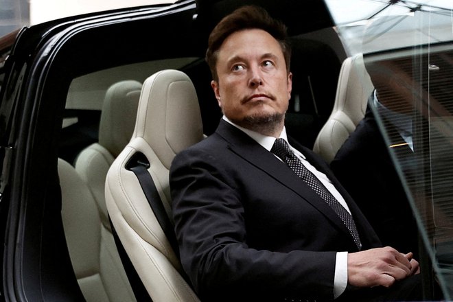 Teslin šef Elon Musk je napovedal, da bodo nove, cenejše modele pripravili relativno kmalu. Bolj natančen o tem ni bil.

FOTO: Tingshu Wang Reuters