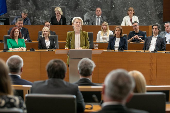 Ursula von der Leyen med govorom v državnem zboru avgusta lani. FOTO: Voranc Vogel/Delo