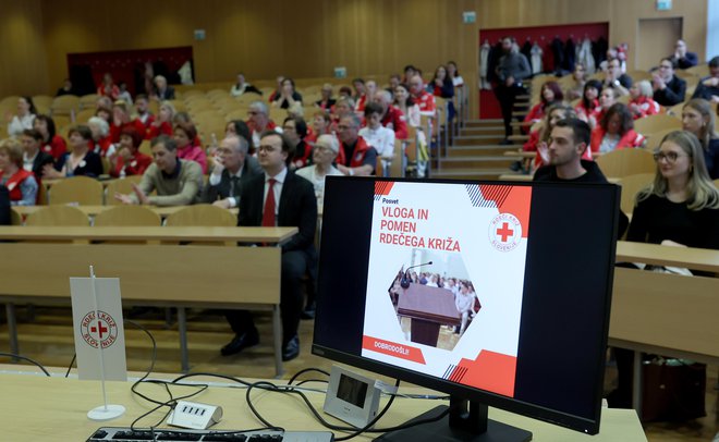 V okviru tedna Rdečega križa bodo do sobote v Slovenskih Konjicah potekala državna preverjanja znanja prve pomoči za študente, dijake in osnovnošolce. FOTO: Blaž Samec