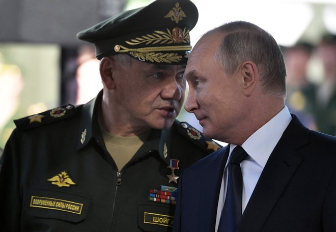 Sergej Šojgu in Vladimir Putin septembra 2018. FOTO: Alexey Nikolsky/AFP