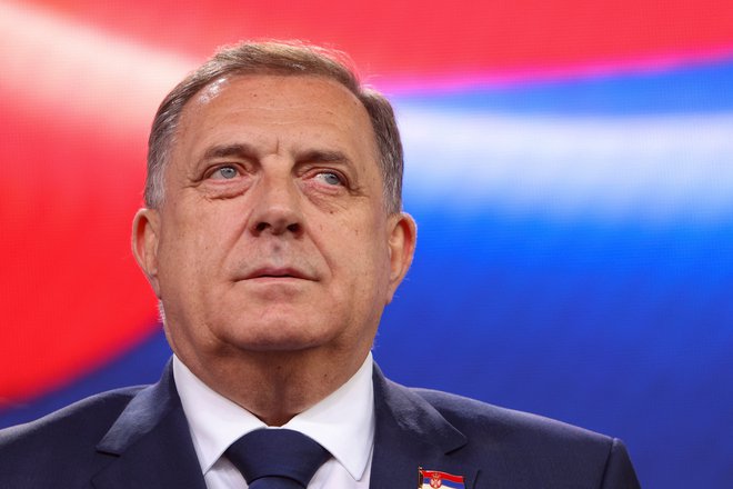 Da bi preprečil svobodno delovanje nevladnih organizacij, je Milorad Dodik pozval k oblikovanju zakona o agentih tujega vpliva. FOTO: Amel Emric/Reuters