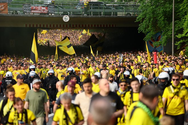 Borussia Dortmund in njeni navijači so dobitna kombinacija za nogometni spektakel. FOTO: Leon Kuegeler/Reuters