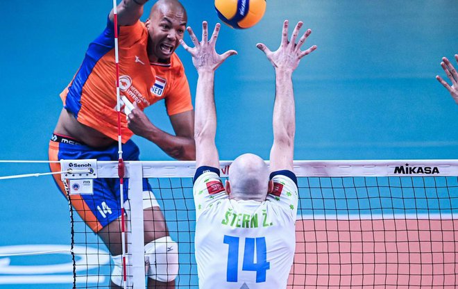 Nizozemec Nimir Abdel-Aziz bo ponovno glavna nevarnost za Žigo Šterna in njegove slovenske soigralce. FOTO: Volleyballworld