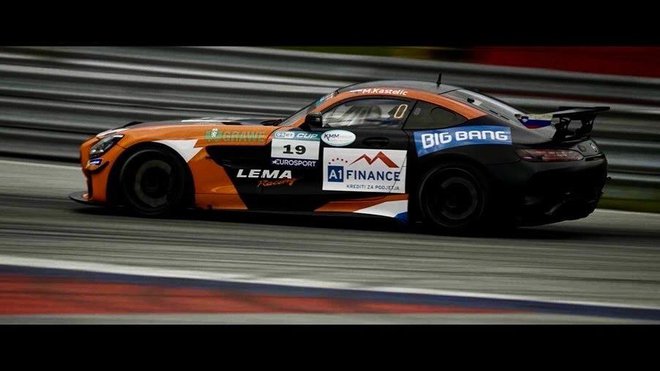 Mark Kastelic se je dobro ujel z mercedesom AMG GT4. FOTO: Planet TV