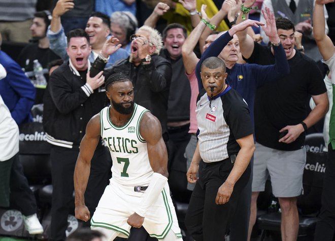 Jaylen Brown je s trojko izsilil podaljšek. FOTO: David Butler Ii/USA Today Sports