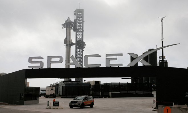 Naslednja generacija Spacexovih raket je pripravljena na četrti testni polet. FOTO: Joe Skipper Reuters