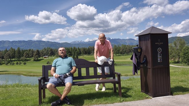 Rado in Sašo sta še posebej uživala na dih jemajočem Kraljevem igrišču na Bledu, ki sodi med najimenitnejše v Evropi. Foto Osebni arhiv