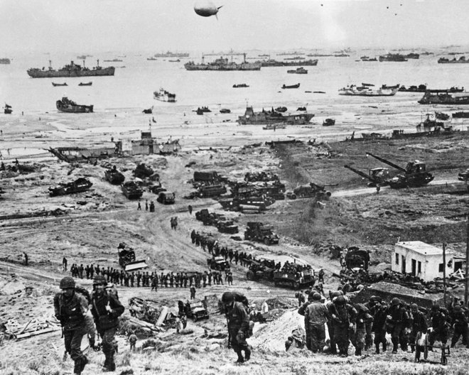 Približno 156.000 zavezniških vojakov se je 6. junija 1944 izkrcalo v Franciji. FOTO:  AFP