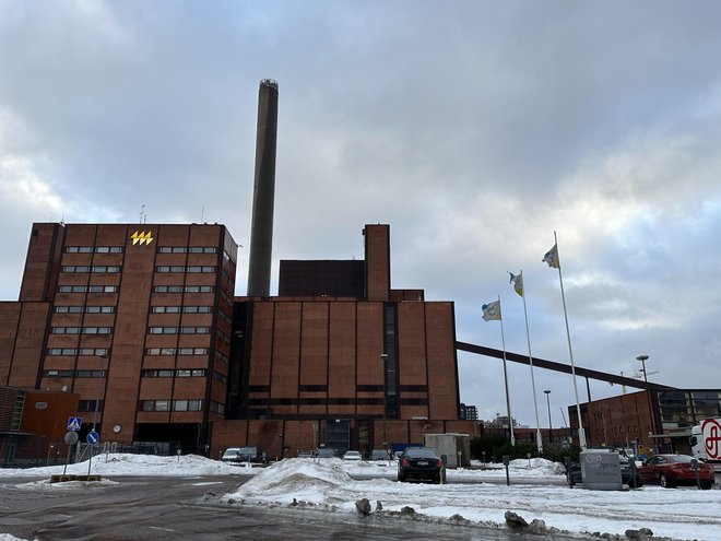 Zaprtje Hanasaarija je za finsko prestolnico pomemben korak na ambiciozni poti, da do leta 2030 dosežejo ogljično nevtralnost. FOTO: Jure Kosec