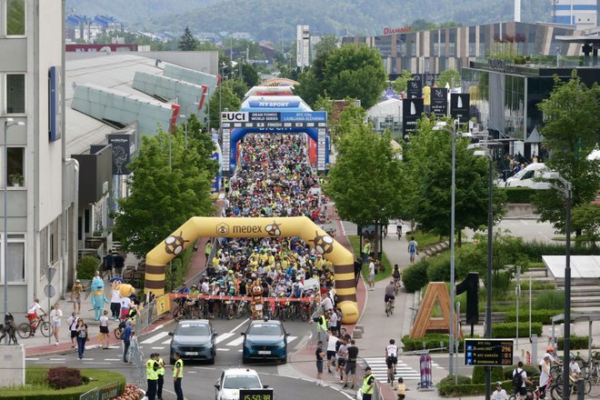 Popoldne se je začel družinsko-šolski maraton. FOTO: Črt Piksi/Delo