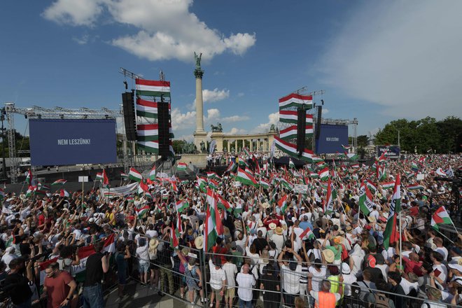 Demonstracije v Budimpešti. FOTO: Ferenc Isza/AFP