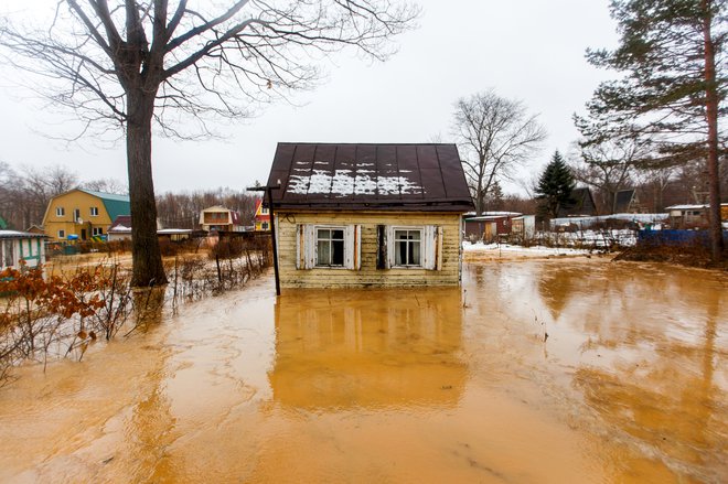 Podatki kažejo, da kar tretjina nepremičnin v Sloveniji, ki so v lasti posameznikov, sploh ni zavarovanih. FOTO: Depositphotos