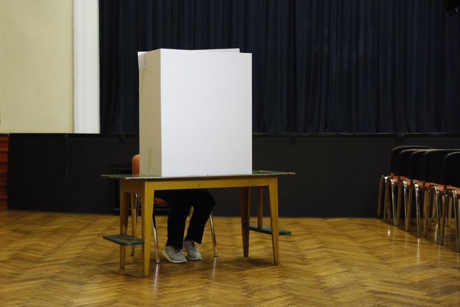 Gmote v volilnem telesu se močno premikajo. Od entuziazma do dvoma. FOTO: Leon Vidic