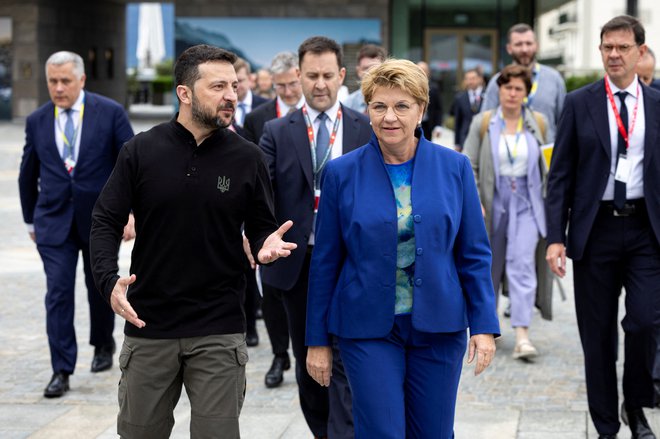 Cilj konference je začrtati pot do pravičnega in trajnega miru za Ukrajino v skladu z mednarodnim pravom. FOTO: Michael Buholzer via Reuters