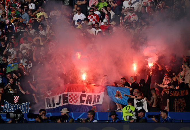 Na olimpijskem štadionu ni manjkala niti pirotehnika. FOTO: Annegret Hilse/Reuters