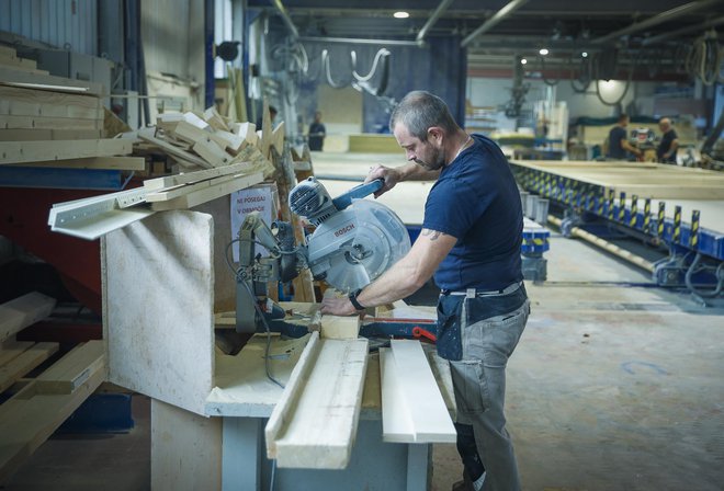 Dobro oblikovani in tehnološko napredni izdelki ustvarjajo pravo dodano vrednost. FOTO: Jože Suhadolnik/Delo