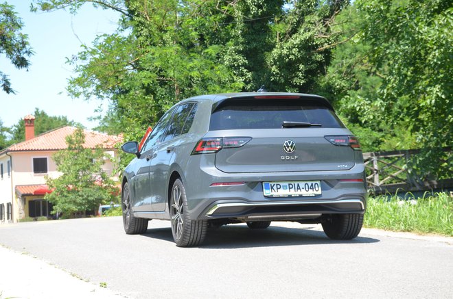 Golf bo kot kombilimuzina verjetno najbolj zanimiv z bencinskim pogonom. FOTO: Gašper Boncelj