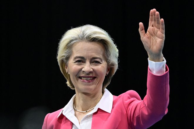 Ursula von der Leyen potrebuje za izvolitev 361 od 720 glasov. Poslancev iz treh taborov, ki so bili povezani zadnjih pet let, je okoli 400. FOTO: John Macdougall/AFP
