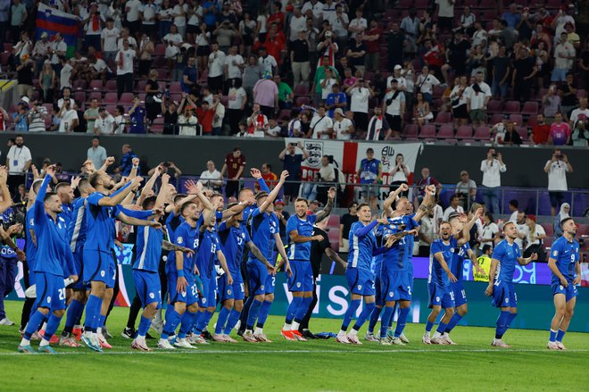 Slovenski nogometaši bodo zasluženo igrali v osmini finala evropskega prvenstva. FOTO: Leon Vidic