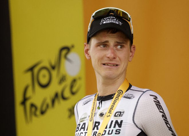 Matej Mohorič ni skrival čustev po lanski zmagi v 19. etapi. FOTO: Stephane Mahe/Reuters
