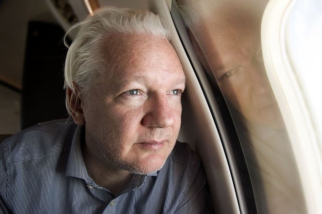 Julian Assange je iz Londona letel proti Bangkoku, od tam na Severne Marijanske otoke, kjer je priznal krivdo, potem pa se je vrnil v Avstralijo. FOTO: X Wikileaks/AFP