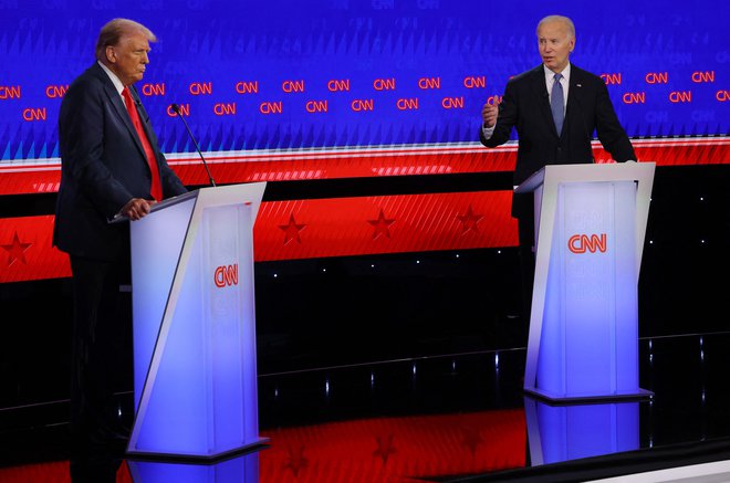 Demokratski predsedniški kandidat Joe Biden in republikanski Donald Trump sta se soočila pred televizijskimi kameramu CNN. FOTO: Brian Snyder/Reuters