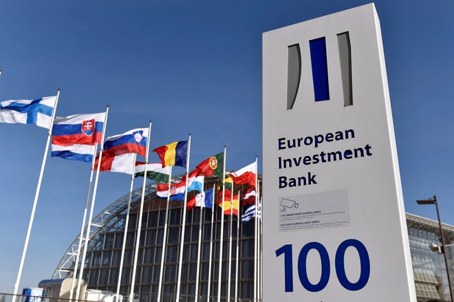 Raziskava Evropske investicijske banke kaže na krepitev bančnega sektorja in zdrava pričakovanja glede rasti posojil v regiji. FOTO: Eric Vidal/Reuters