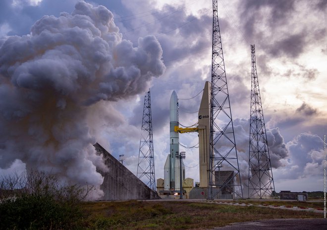 Najmočnejšo evropsko raketo bodo izstrelili iz Kourouja v Francoski Gvajani. FOTO: Arianegroup/AFP

 