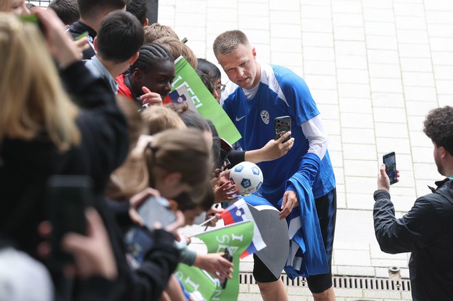 Josip Iličić je bil med slovenskimi reprezentanti v Nemčiji zagotovo igralec z največ znanja. FOTO: Leon Vidic/Delo