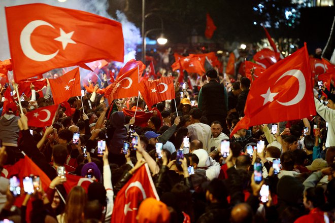 Vse turške poti vodijo v mali Istanbul, v Berlin. FOTO: Christian Mang/Reuters 