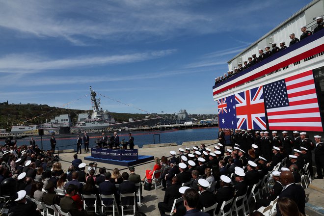 Peking je od ZDA in Velike Britanije večkrat zahteval, naj razveljavita pogodbi o dobavi jedrskih podmornic Avstraliji. FOTO: Leah Millis/Reuters