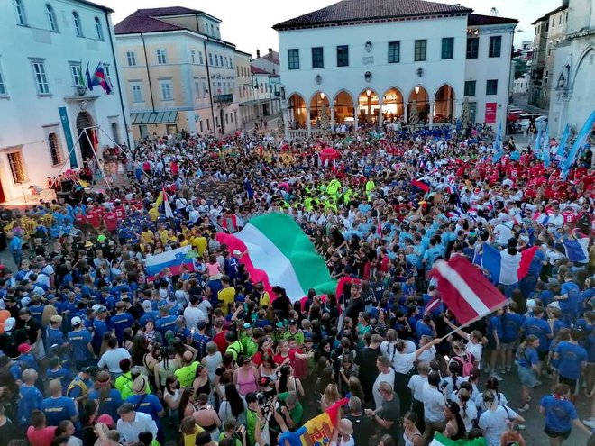 Odprtje Eurofesta na koprskem Titovem trgu. FOTO: Eurofest