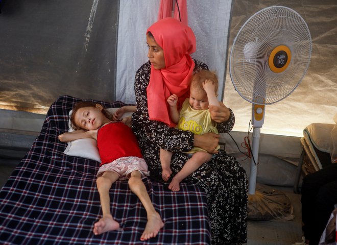 Strokovnjaki vztrajajo, da prisotnosti lakote ni mogoče zanikati. FOTO: Mohammed Salem/Reuters
