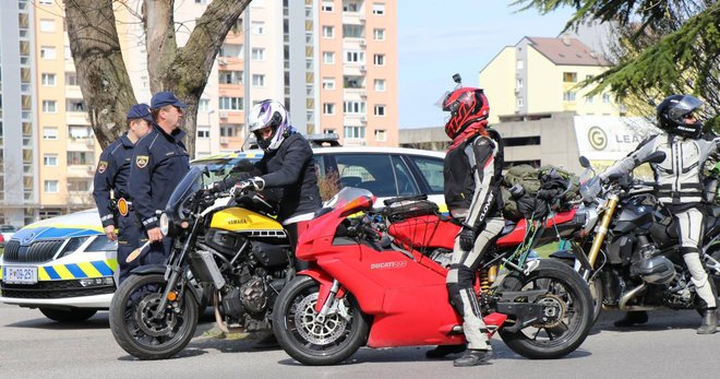 Preden se odpravijo na daljše poti, naj osvežijo znanje. FOTO: PU Nova Gorica