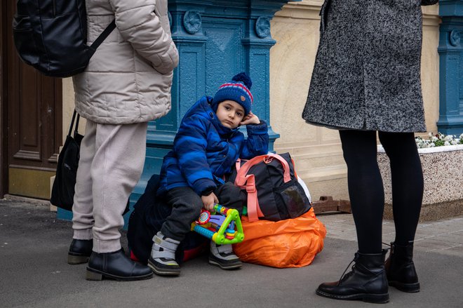 Po najbolj črnogledem scenariju dolgotrajne vojne se bo število prebivalstva zmanjšalo za 31 odstotkov. FOTO: Voranc Vogel/Delo