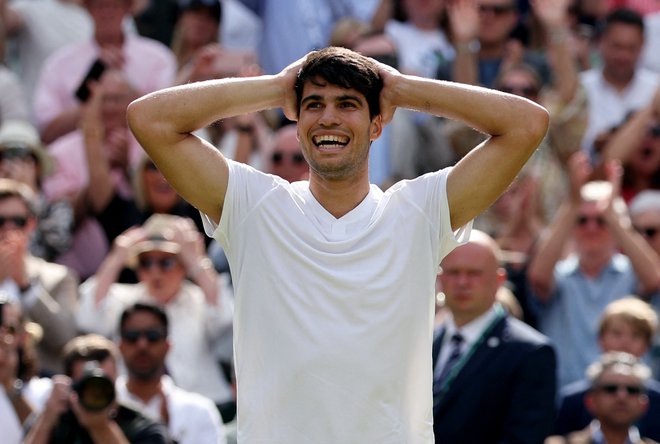 Carlos Alcaraz je ubranil naslov v Wimbledonu in tretje mesto na lestvici ATP. FOTO: Paul Childs/Reuters