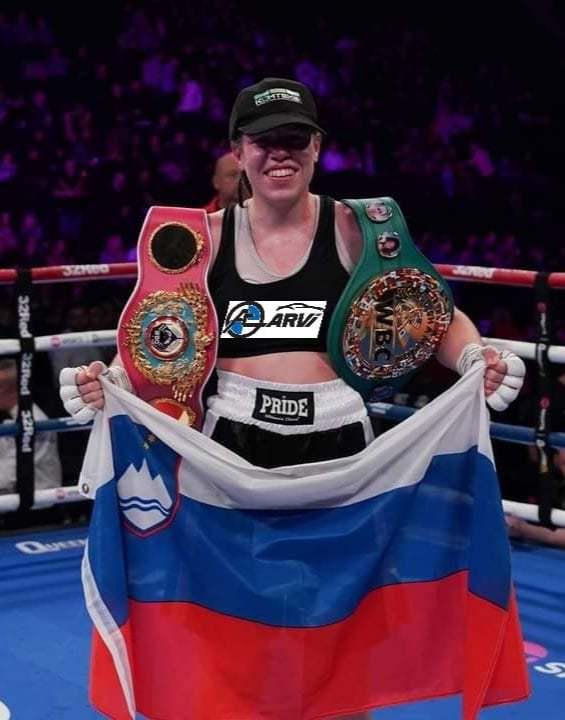 Ema Kozin bo šampionska pasova združenj WBC in WBO branila proti svoji vzornici Cecilii Braekhus. FOTO: R. P.