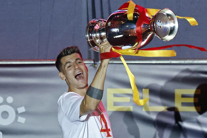 Najprej evropski prvak, nato prestop v Milan. FOTO: Oscar Del Pozo/AFP
