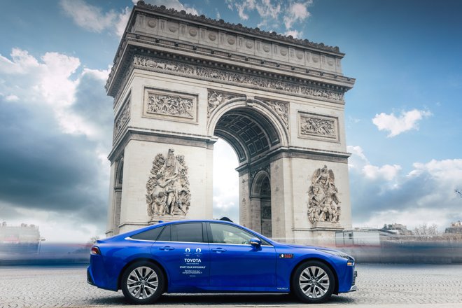 Mirai bo na vodik vozil tudi v Parizu. FOTO:Toyota