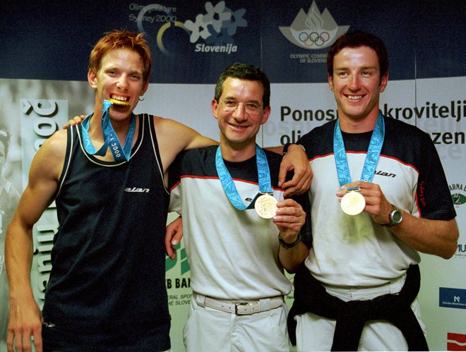 V Sydneyju 2000 so zlate kolajne osvojili strelec Rajmond Debevec v disciplini 50 metrov trojni položaj ter veslača Luka Špik in Iztok Čop v dvojem dvojcu. FOTO: Tomi Lombar
