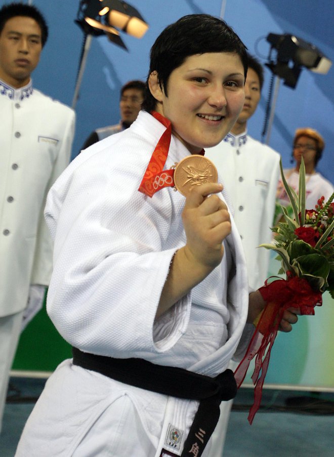 Judoistka Lucija Polavder je nosilka bronaste medalje v kategoriji nad 78 kilogramov iz Pekinga 2008. FOTO: Matej Družnik