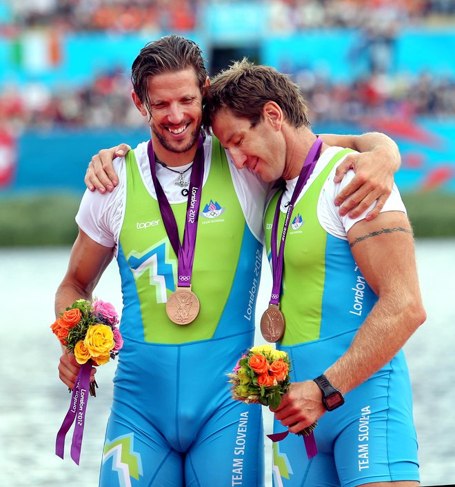 Iztok Čop in Luka Špik sta še tretjič stopila na olimpijski zmagovalni oder; v Londonu 2012 sta osvojila bronasti kolajni v dvojnem dvojcu.
FOTO: Matej Družnik